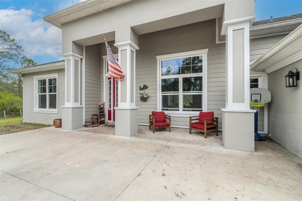 Recently Sold: $799,000 (3 beds, 3 baths, 2851 Square Feet)