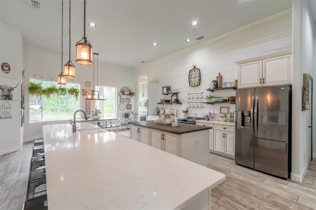 Recently Sold: $799,000 (3 beds, 3 baths, 2851 Square Feet)