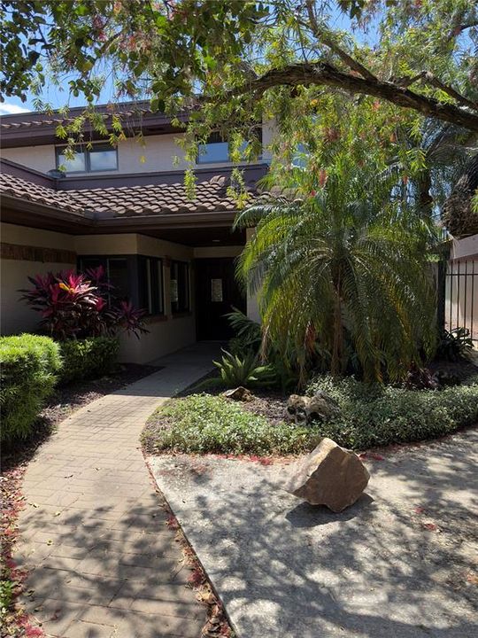 Recently Sold: $560,000 (3 beds, 3 baths, 3034 Square Feet)