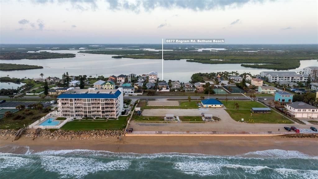 LITERALLY DIRECT OCEANFRONT HOME...NO HOUSE BETWEEN YOU AND THE SSANDY BEACH...PLUS LOOK AT ALL THE AMENITIES IN THE PARK! COVERED PICNIC BEANCHES AND A LIFEGUARD ON DUTY!!