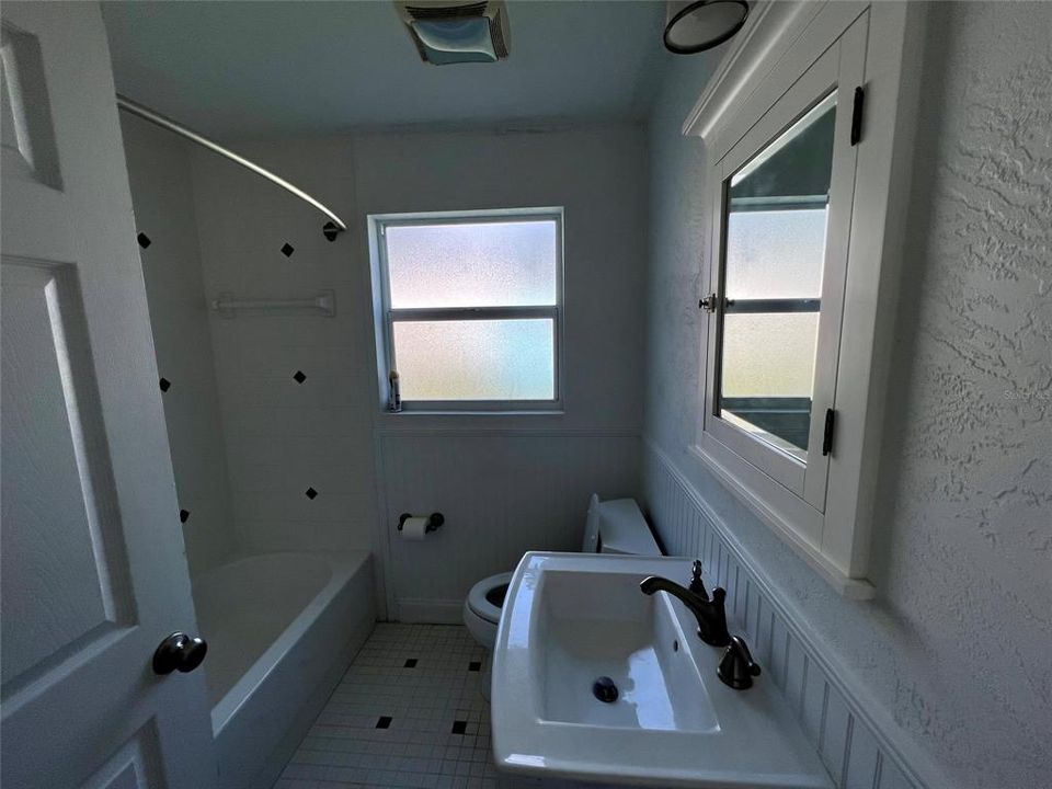 Main Bathroom.