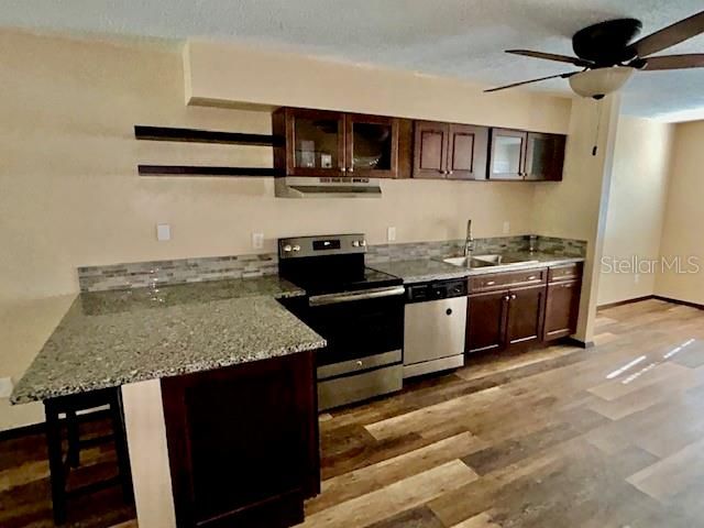 Kitchen, granite countertops, new cabinets