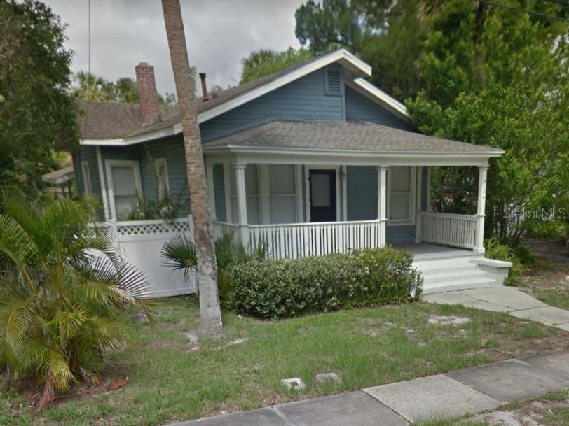 910 Magnolia St.