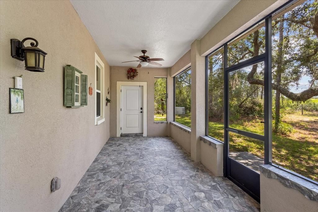 Recently Sold: $1,259,000 (4 beds, 3 baths, 2704 Square Feet)