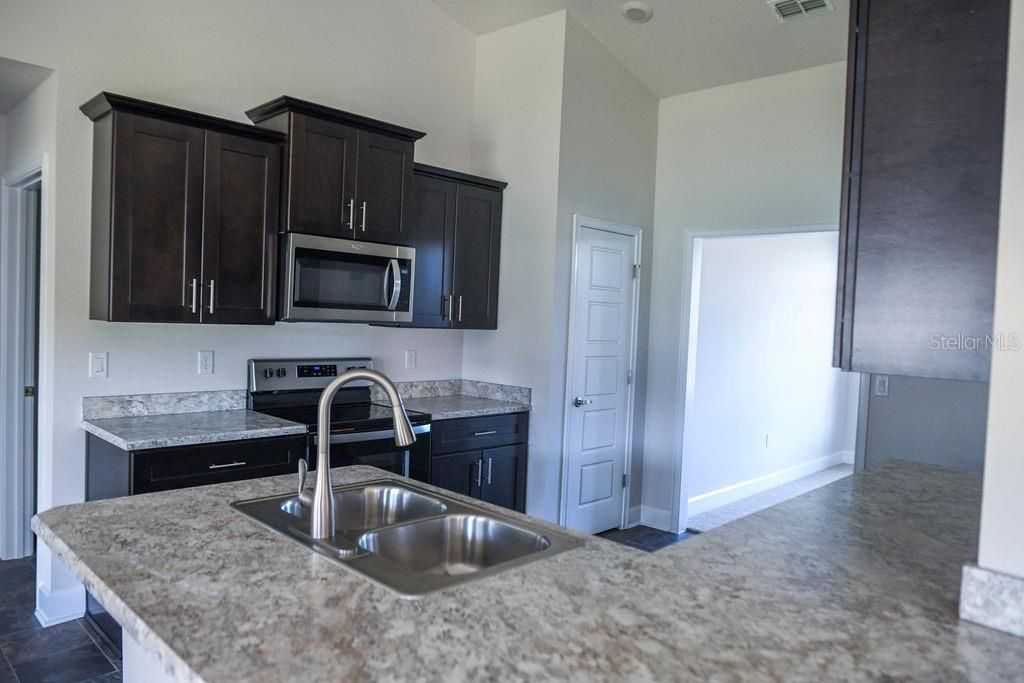 Active With Contract: $409,900 (4 beds, 2 baths, 2169 Square Feet)