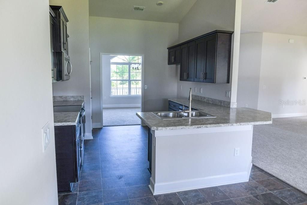 Active With Contract: $409,900 (4 beds, 2 baths, 2169 Square Feet)