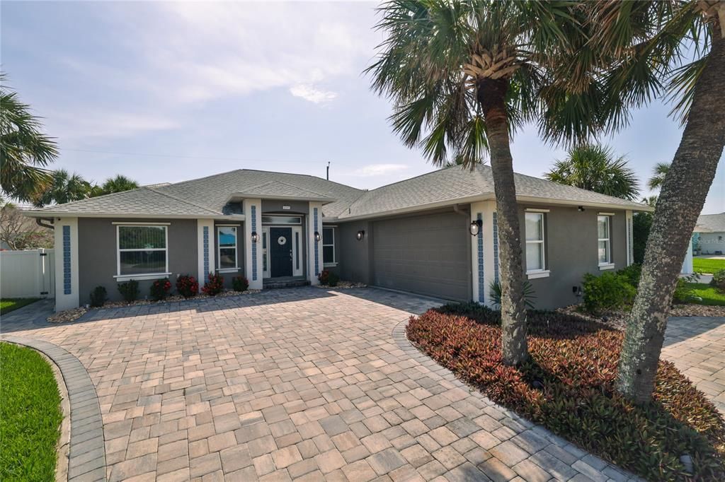 Recently Rented: $3,600 (4 beds, 2 baths, 2175 Square Feet)