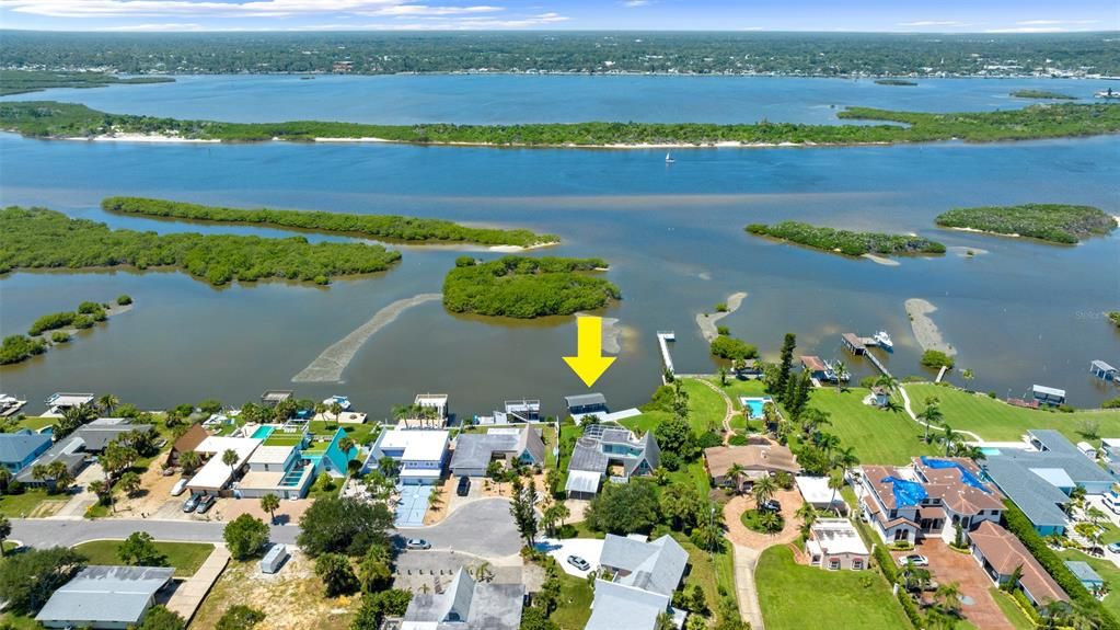 Recently Sold: $889,000 (3 beds, 2 baths, 2050 Square Feet)