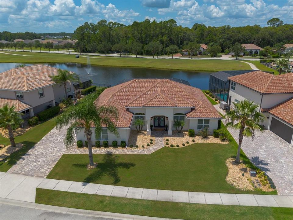 Recently Sold: $994,888 (4 beds, 3 baths, 2681 Square Feet)