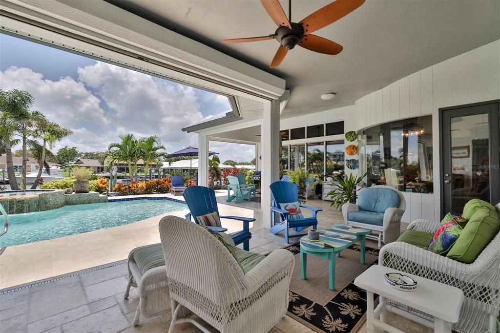 Recently Sold: $3,300,000 (4 beds, 3 baths, 3039 Square Feet)