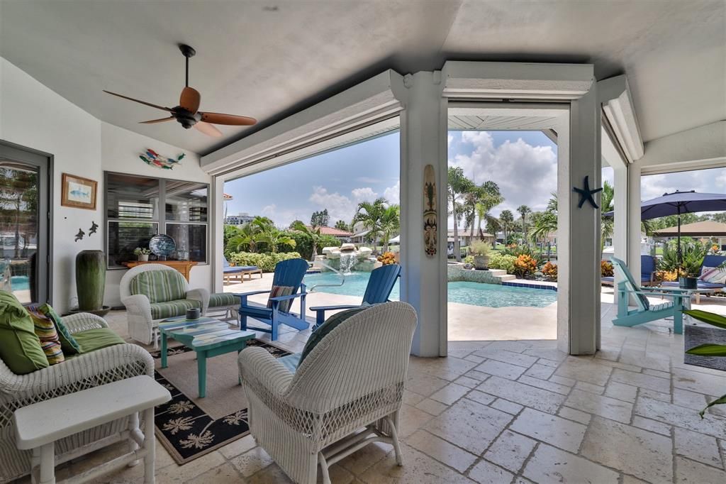 Recently Sold: $3,300,000 (4 beds, 3 baths, 3039 Square Feet)