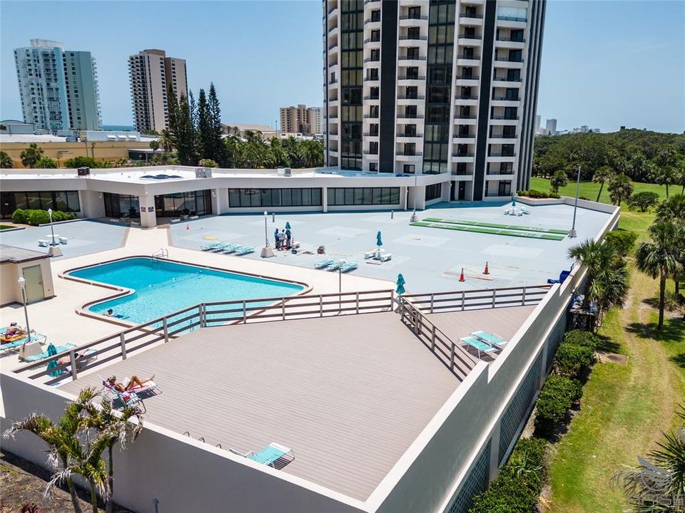 Vendido Recientemente: $389,000 (2 camas, 2 baños, 1327 Pies cuadrados)