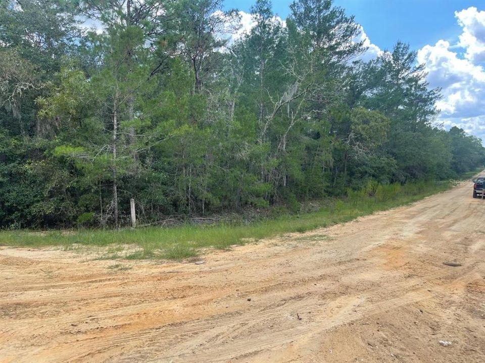 Recently Sold: $18,000 (1.29 acres)