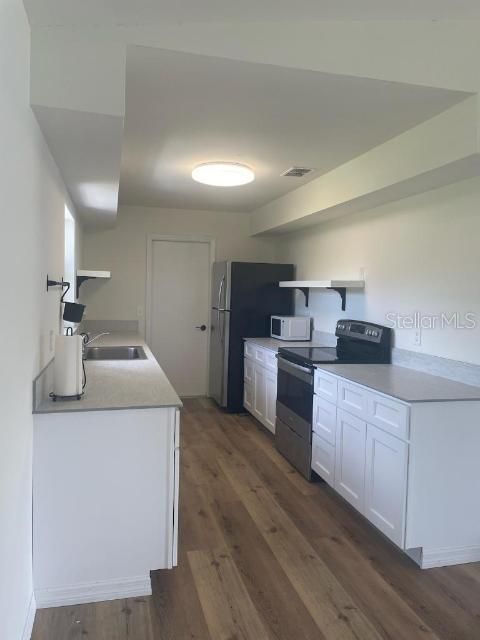 Recently Rented: $2,000 (3 beds, 2 baths, 1288 Square Feet)