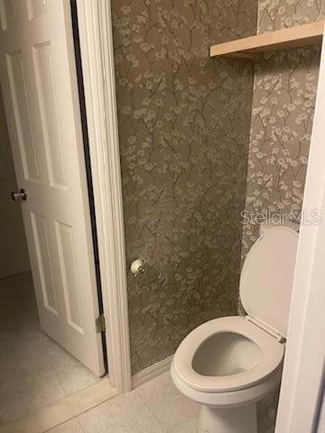 1/2 Bathroom, Upstairs