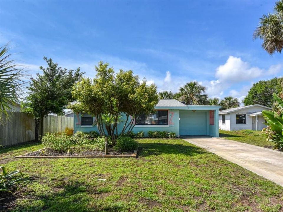 Recently Sold: $345,000 (2 beds, 2 baths, 844 Square Feet)