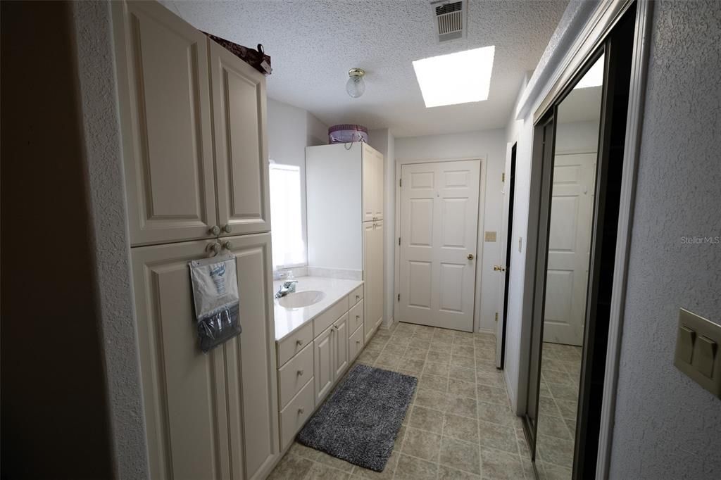 Active With Contract: $170,900 (2 beds, 2 baths, 1576 Square Feet)