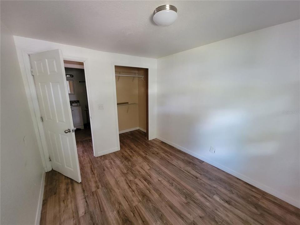 Recently Rented: $1,100 (2 beds, 1 baths, 800 Square Feet)