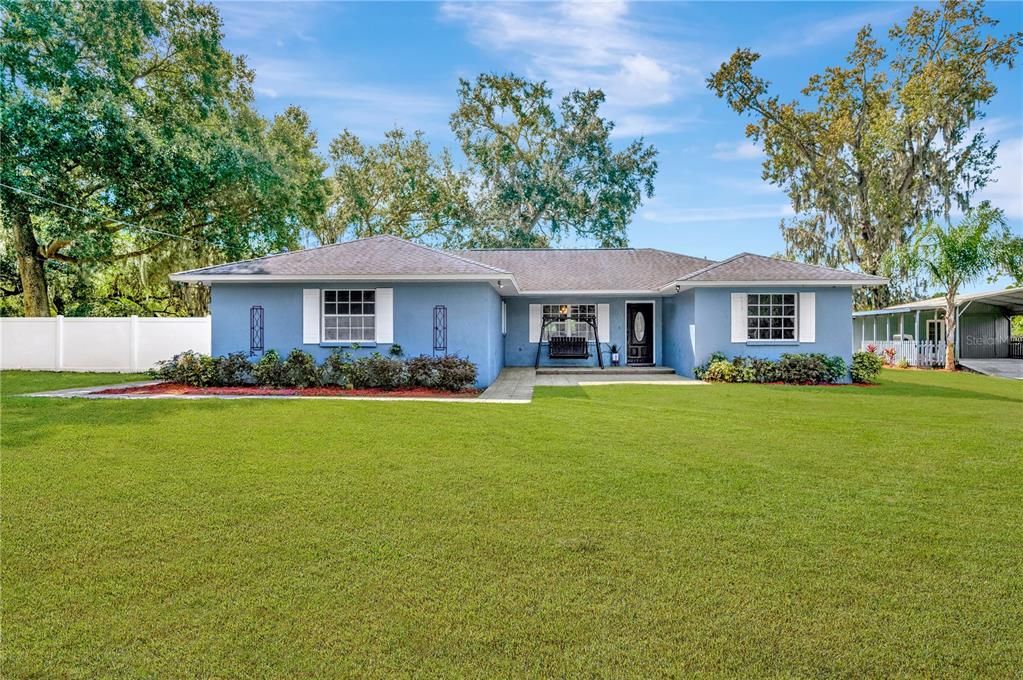 Recently Sold: $429,900 (3 beds, 2 baths, 1396 Square Feet)