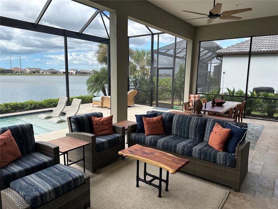 Active With Contract: $1,399,000 (3 beds, 3 baths, 2842 Square Feet)