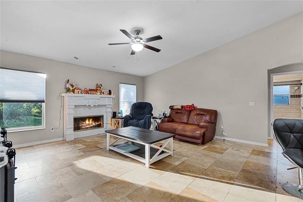 Active With Contract: $389,900 (4 beds, 3 baths, 2333 Square Feet)