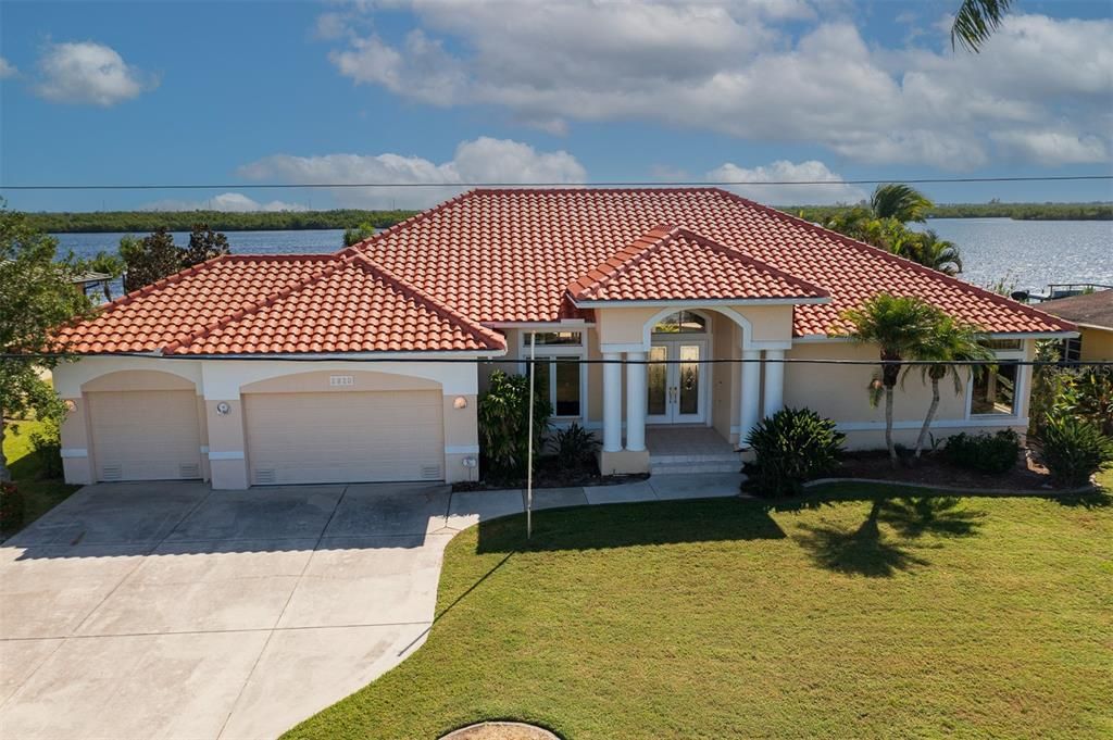 Recently Sold: $1,190,000 (3 beds, 3 baths, 3390 Square Feet)