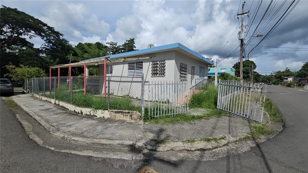 Recently Sold: $95,000 (2 beds, 2 baths, 1160 Square Feet)