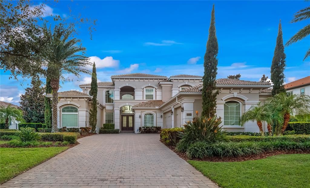 Recently Sold: $2,600,000 (5 beds, 5 baths, 5734 Square Feet)