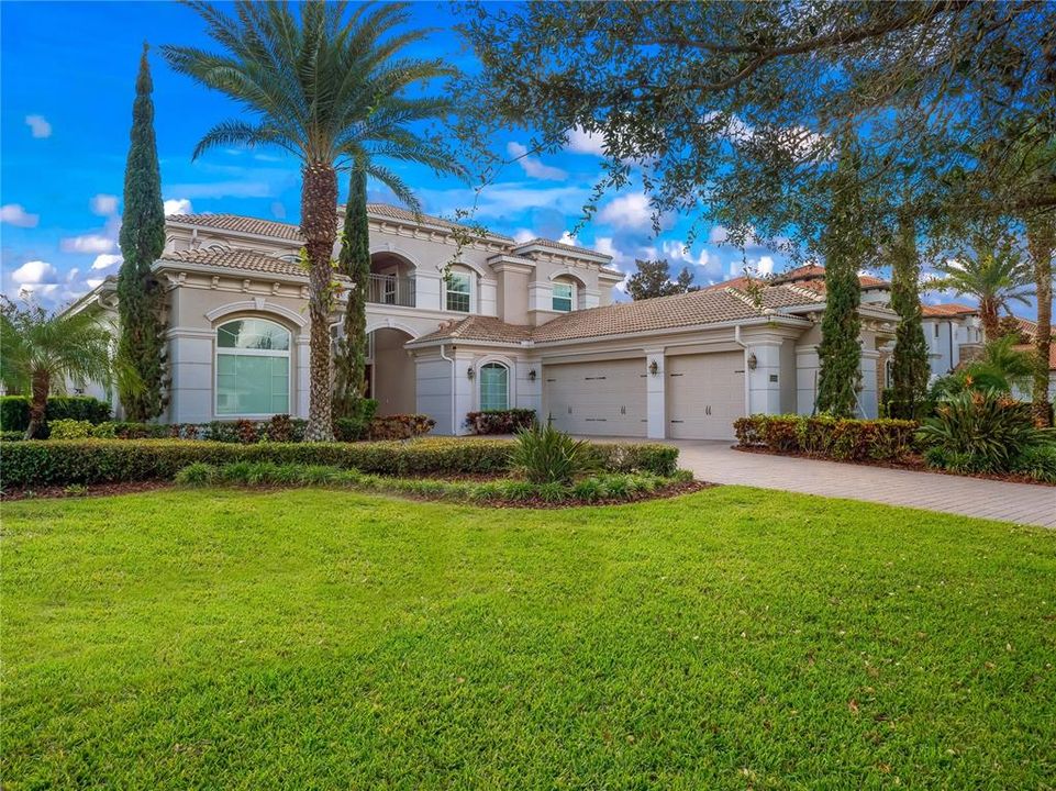 Recently Sold: $2,600,000 (5 beds, 5 baths, 5734 Square Feet)