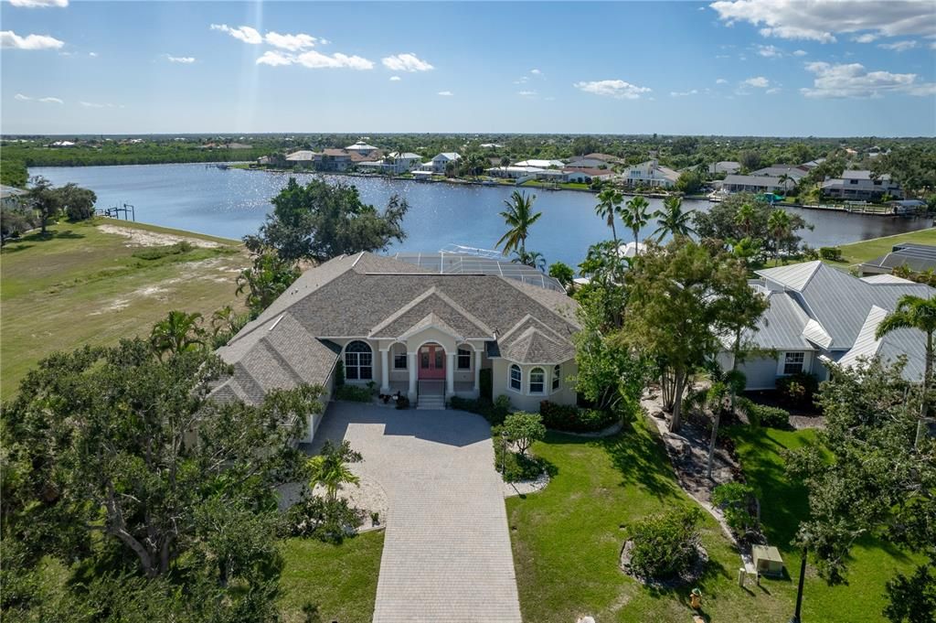 Recently Sold: $1,190,000 (3 beds, 3 baths, 3579 Square Feet)