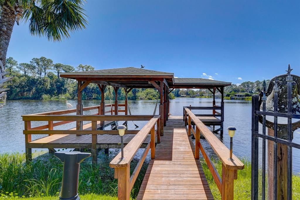 Boat house w/Lift and dock. New winch motor 2020.