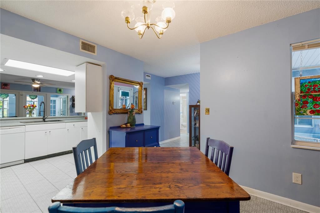 For Sale: $435,000 (3 beds, 2 baths, 1358 Square Feet)