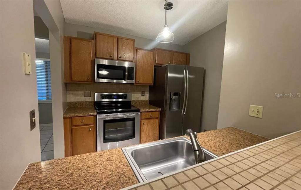 Recently Sold: $175,000 (2 beds, 2 baths, 1000 Square Feet)