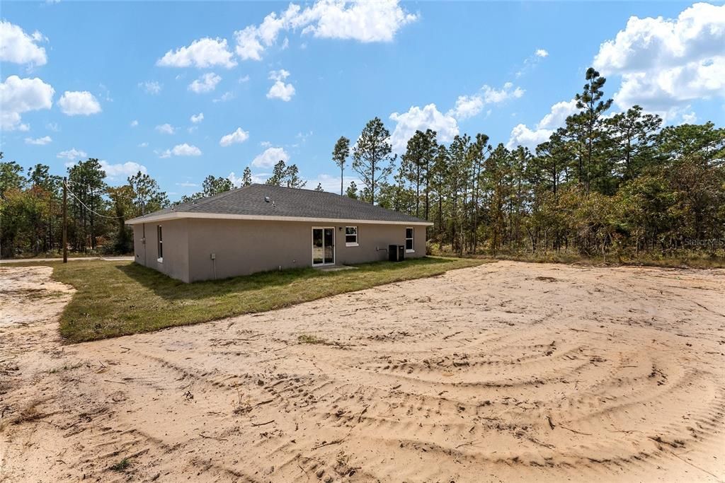 Active With Contract: $255,000 (3 beds, 2 baths, 1393 Square Feet)