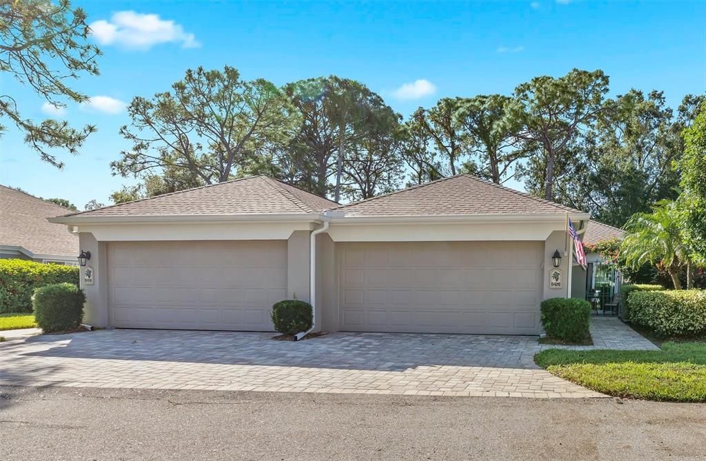 Recently Sold: $470,000 (2 beds, 2 baths, 1596 Square Feet)