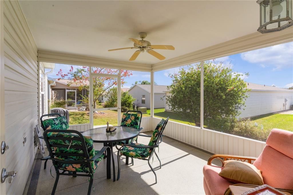 Screened, Covered Lanai.