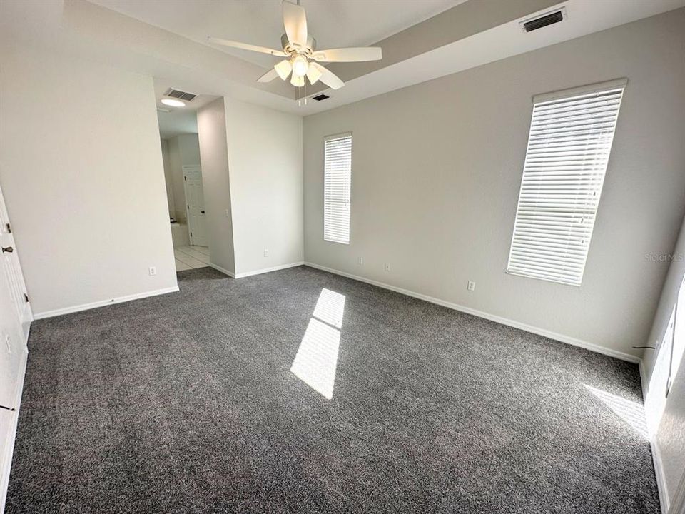 Recently Rented: $2,050 (3 beds, 2 baths, 1488 Square Feet)