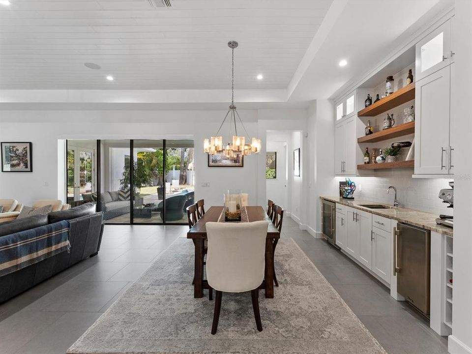 Dining Room / Wet Bar