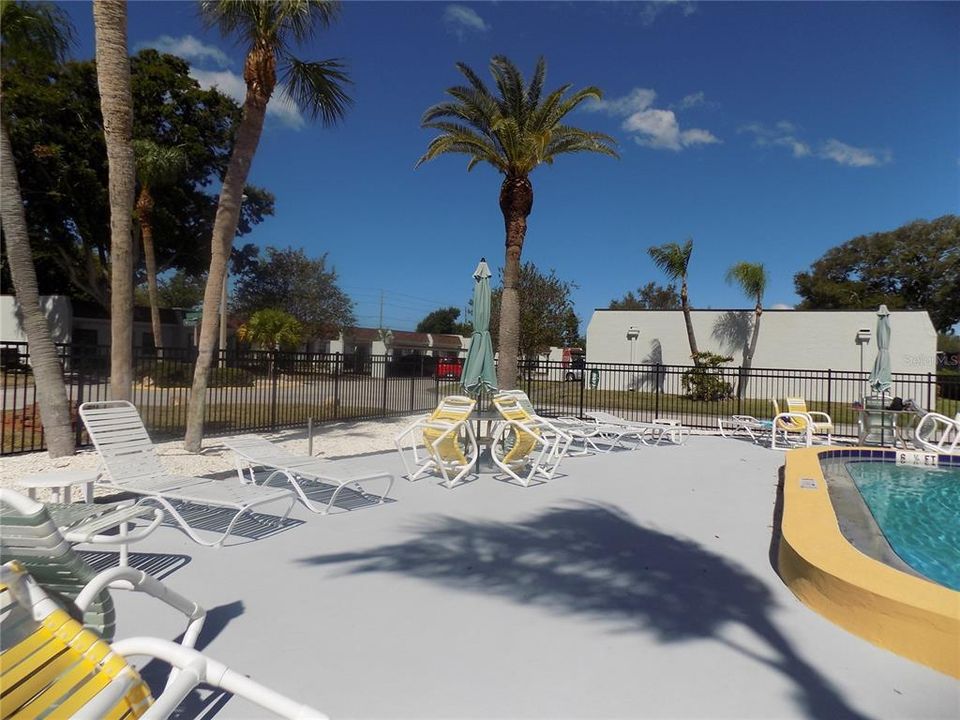 Spacious seating to enjoy by Pool.