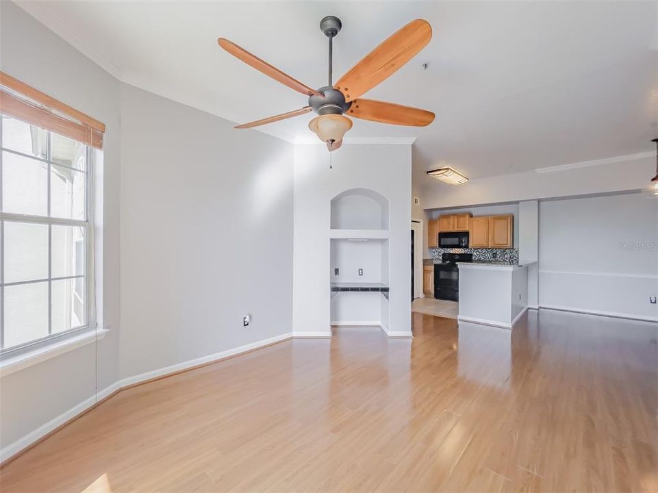 For Rent: $2,000 (2 beds, 2 baths, 1104 Square Feet)