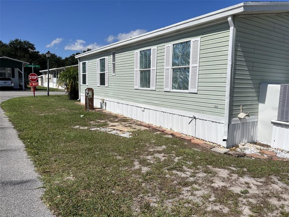 Recently Sold: $75,000 (2 beds, 2 baths, 888 Square Feet)
