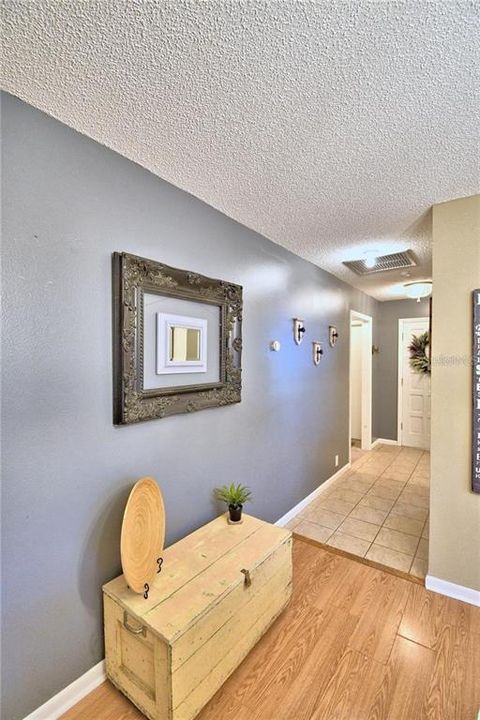 Recently Sold: $262,500 (2 beds, 2 baths, 1193 Square Feet)