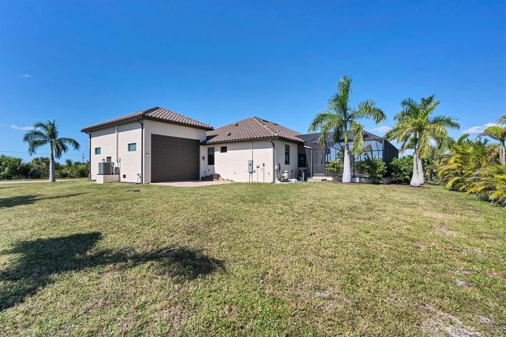 Active With Contract: $749,000 (3 beds, 2 baths, 1737 Square Feet)