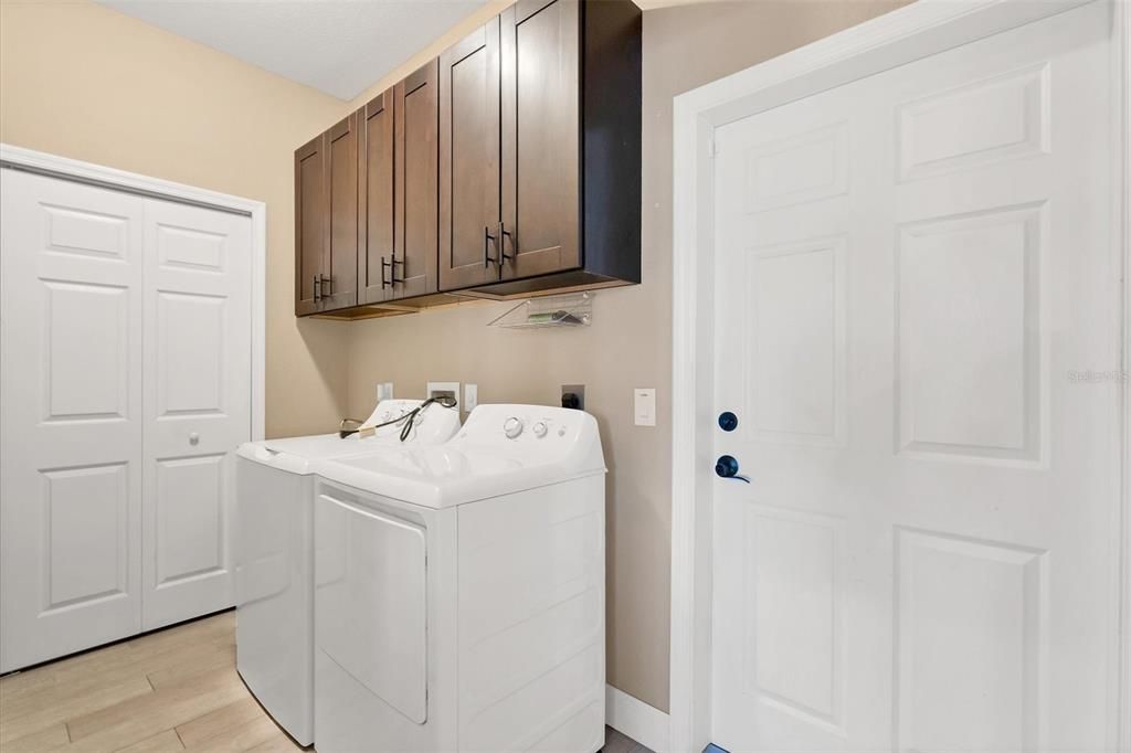 Active With Contract: $749,000 (3 beds, 2 baths, 1737 Square Feet)
