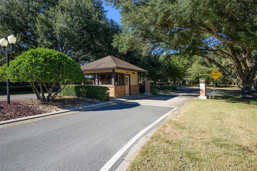 Recently Sold: $695,000 (4 beds, 3 baths, 2915 Square Feet)