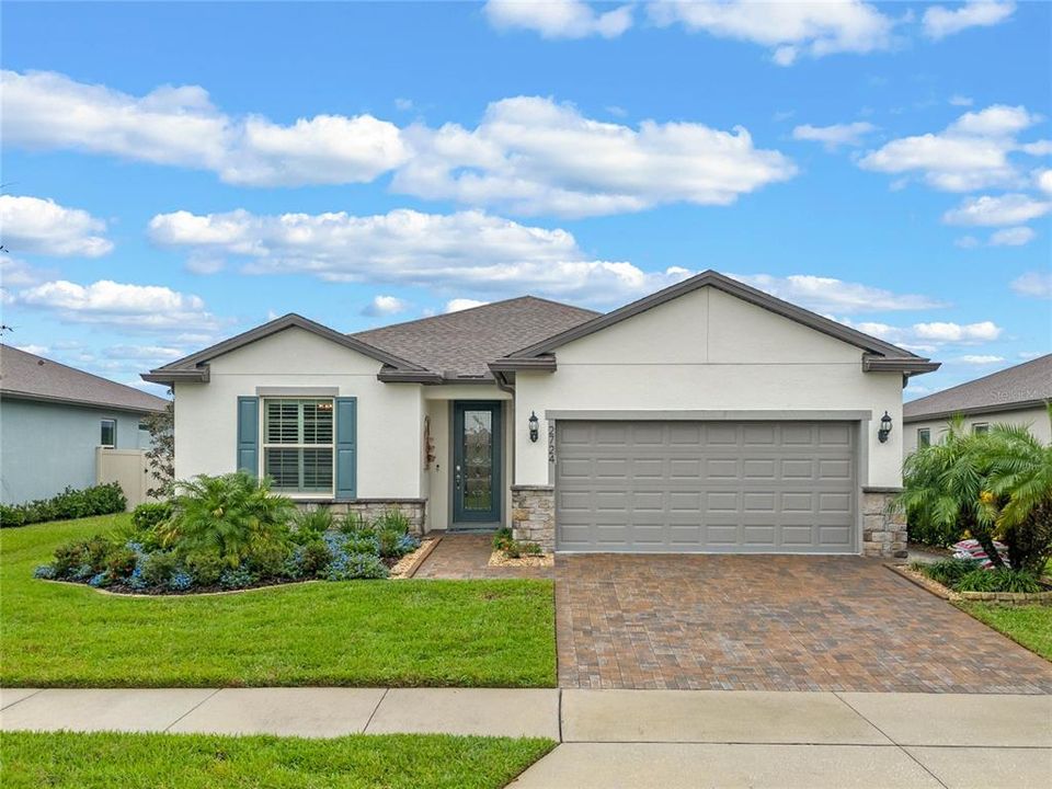 Smart pool home with all the upgrades