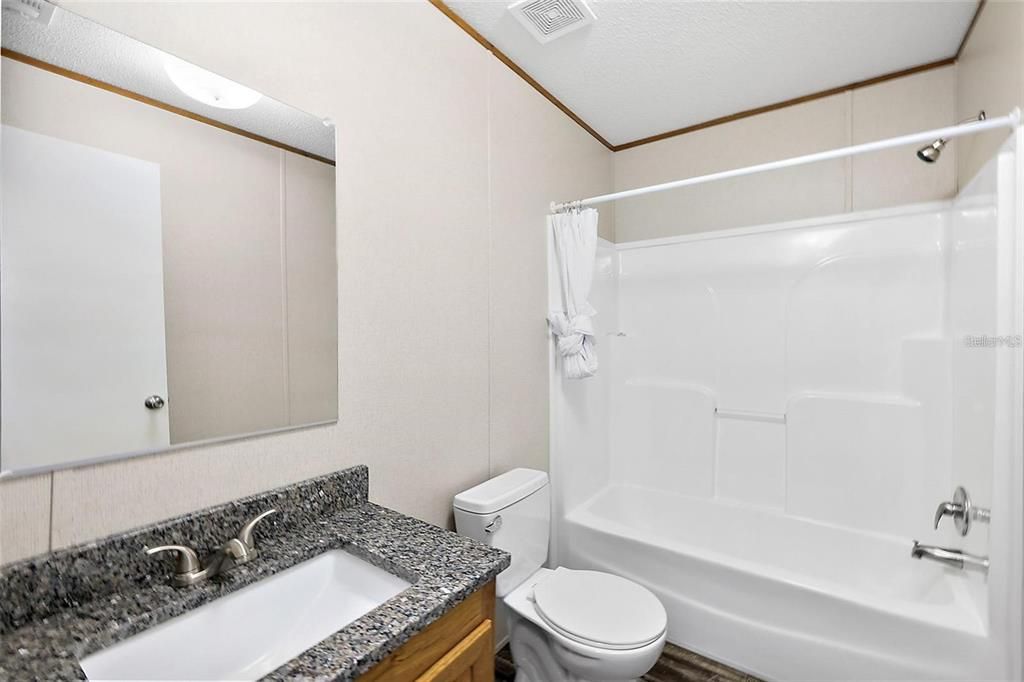 最近租的: $1,450 (3 贝兹, 2 浴室, 1144 平方英尺)