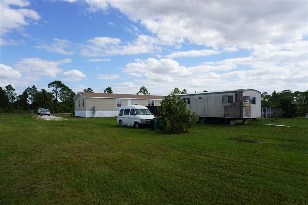 Active With Contract: $323,000 (3 beds, 2 baths, 1647 Square Feet)