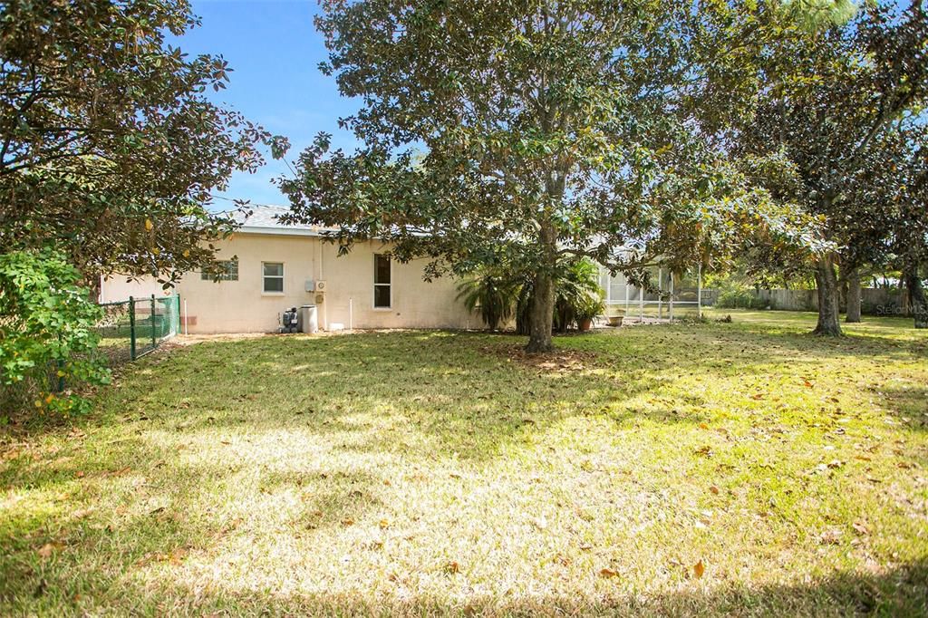 Recently Sold: $390,000 (3 beds, 2 baths, 2242 Square Feet)