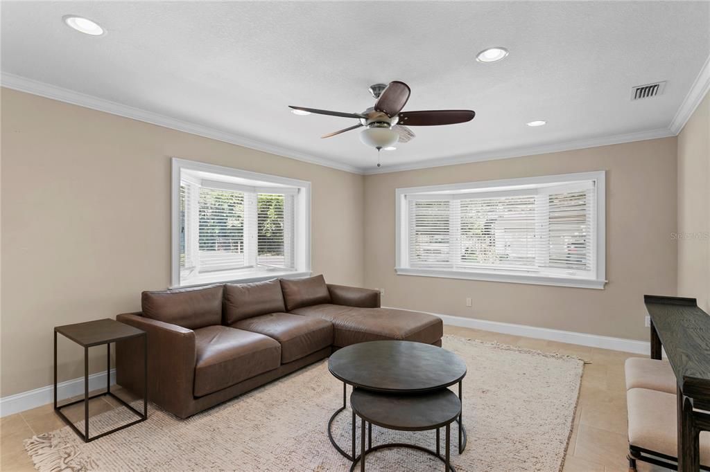 Active With Contract: $6,500 (4 beds, 3 baths, 2019 Square Feet)